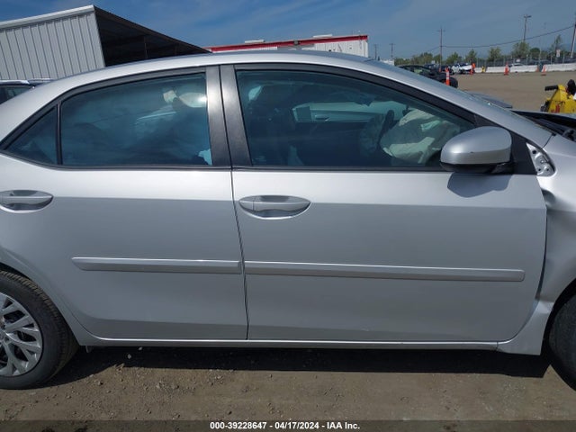Toyota COROLLA LE 2018 2T1BURHE6JC098086 Image 14