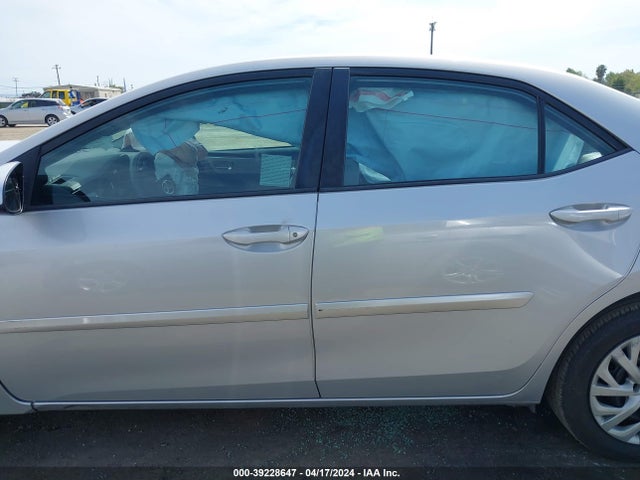 Toyota COROLLA LE 2018 2T1BURHE6JC098086 Image 15