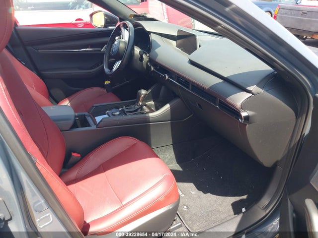 Mazda Mazda3 Carbon Edition 2022 JM1BPALL4N1505900 Image 5