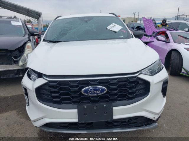 1FMCU0MN6PUA52111 Ford Escape St-line