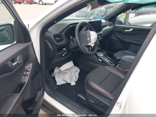 1FMCU0MN6PUA52111 Ford Escape St-line