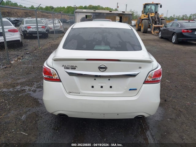 Nissan Altima 2.5 S 2014 1N4AL3AP7EC414087 Image 16