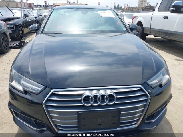 WAUGMAF42KA025236 Audi A4 40 Premium/40 Titanium Premium