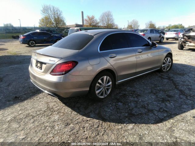 55SWF8EB0KU313179 Mercedes-Benz C 300 4matic