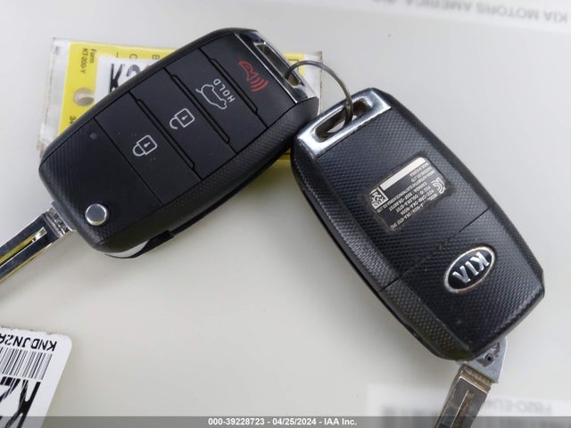 KIA Soul 2015 KNDJN2A27F7781181 Image 11