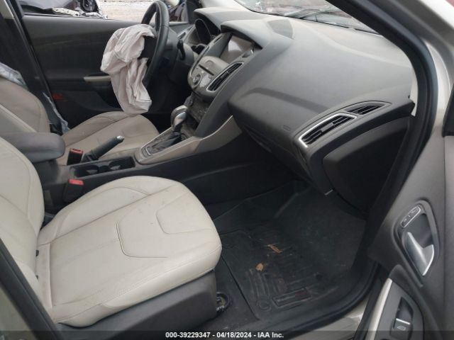 1FADP3N21GL346002 Ford Focus Titanium