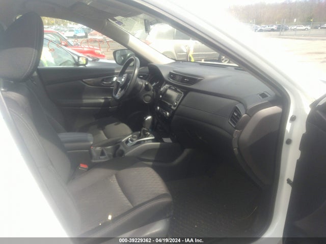 Nissan ROGUE SV 2018 KNMAT2MV3JP565235 Image 5