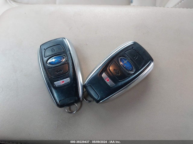 4S3BNAK60H3056628 Subaru Legacy 2.5i Limited
