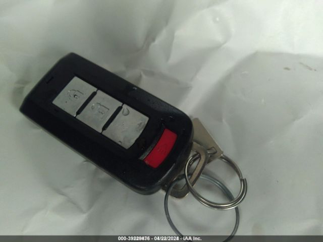JA4AP3AWXHZ019855 Mitsubishi Outlander Sport 2.4 Se