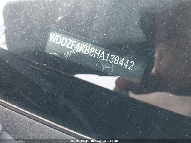 WDDZF4KB8HA138442 Mercedes-Benz E 300 4matic
