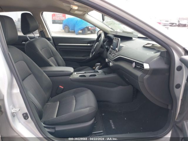 1N4BL4DVXNN325798 Nissan Altima Sv Fwd