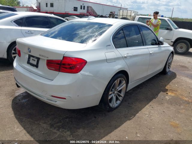 WBA8E1C50HK480300 BMW 330e Iperformance
