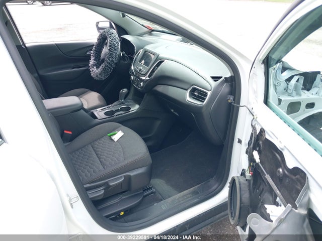Chevrolet EQUINOX LT 2019 2GNAXUEV4K6153185 Image 5