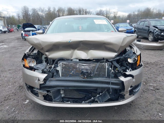 1VWAT7A36FC025812 Volkswagen Passat 1.8t Wolfsburg Edition