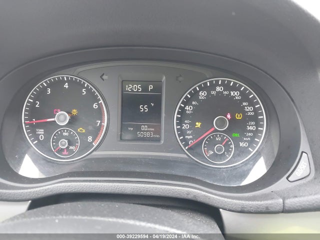 1VWAT7A36FC025812 Volkswagen Passat 1.8t Wolfsburg Edition