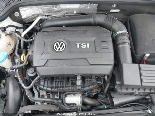 3VW517AT5FM811719 Volkswagen Beetle 1.8t