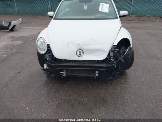 3VW517AT5FM811719 Volkswagen Beetle 1.8t