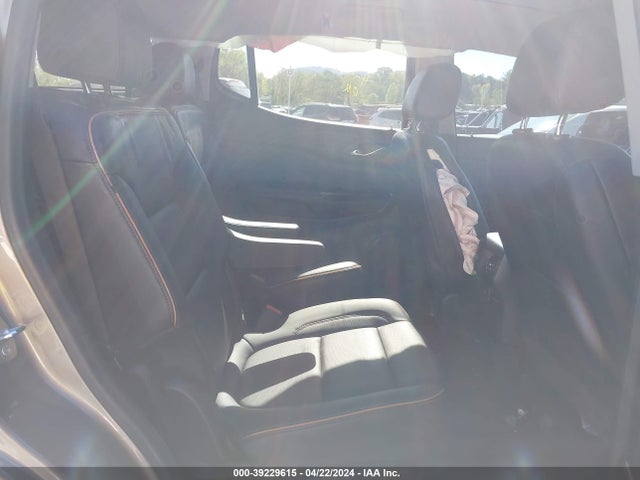 GMC Acadia Awd At4 2022 1GKKNLLS5NZ121607 Image 8