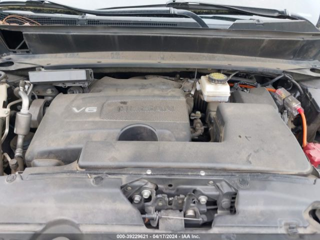 5N1DR2MM0JC655111 Nissan Pathfinder Sv