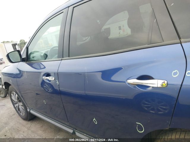 5N1DR2MM0JC655111 Nissan Pathfinder Sv