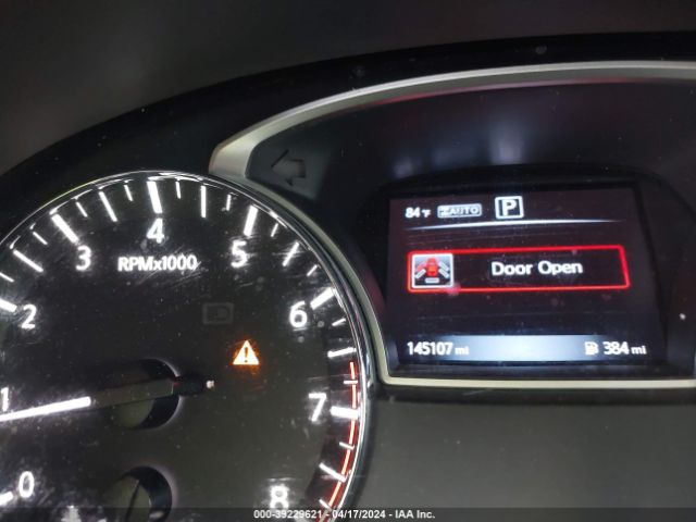 5N1DR2MM0JC655111 Nissan Pathfinder Sv