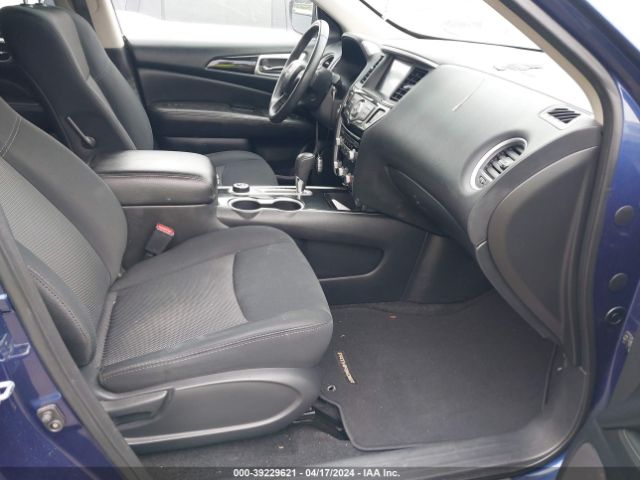 5N1DR2MM0JC655111 Nissan Pathfinder Sv