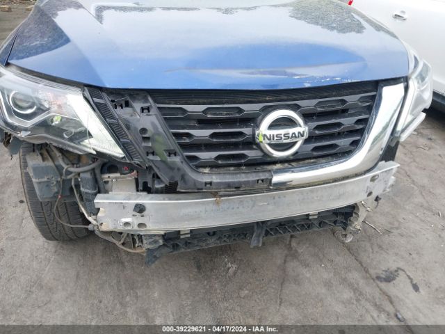 5N1DR2MM0JC655111 Nissan Pathfinder Sv
