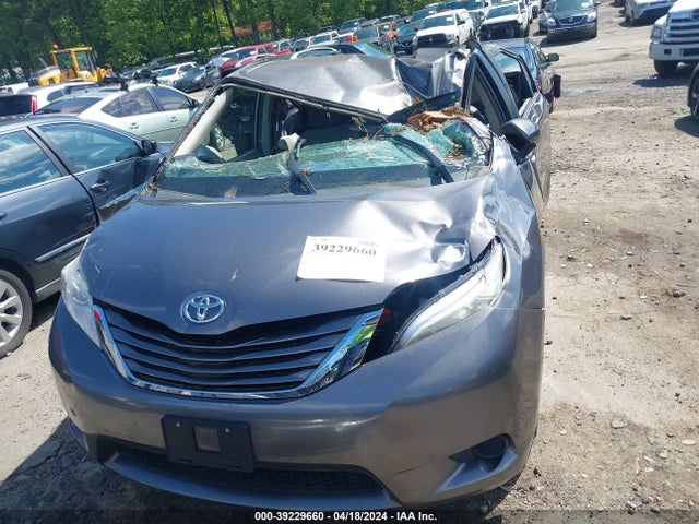 Toyota Sienna Le 7 Passenger 2015 5TDJK3DC2FS110767 Image 12