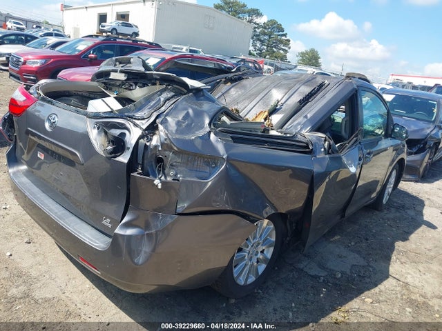 Toyota Sienna Le 7 Passenger 2015 5TDJK3DC2FS110767 Image 4