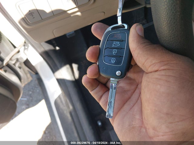 Hyundai TUCSON SE 2017 KM8J33A48HU505900 Image 11
