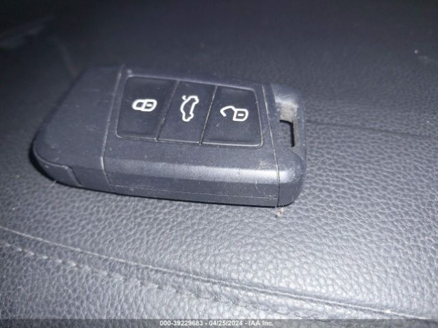 3VWN57BU4LM024770 Volkswagen Jetta 1.4t R-line/1.4t S