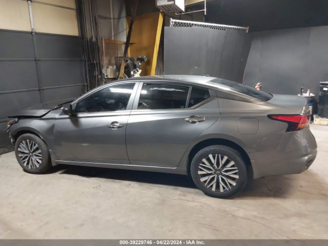 1N4BL4DW6RN307281 Nissan Altima Sv Intelligent Awd
