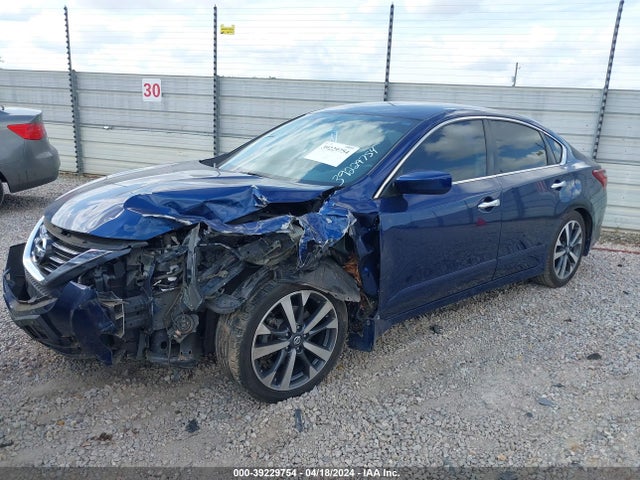 Nissan Altima 2.5 Sr 2017 1N4AL3AP5HC268311 Image 2