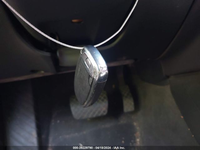 2010 AUDI A5 WAULFAFR7AA007849 Photo 10