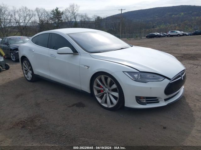 39229845 :رقم المزاد ، 5YJSA1H15EFP56764 vin ، 2014 Tesla Model S P85 مزاد بيع