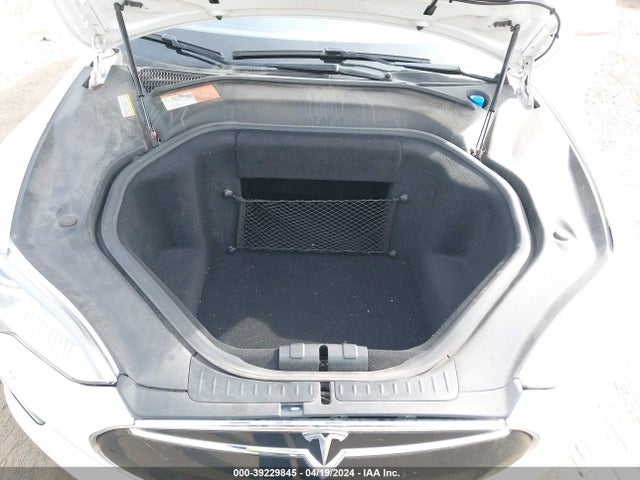 Tesla Model S P85 2014 5YJSA1H15EFP56764 Image 10