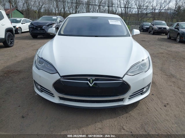 Tesla Model S P85 2014 5YJSA1H15EFP56764 Image 12