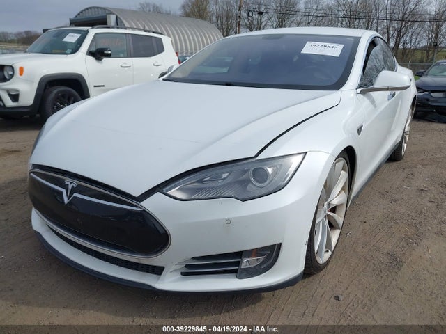 Tesla Model S P85 2014 5YJSA1H15EFP56764 Image 6