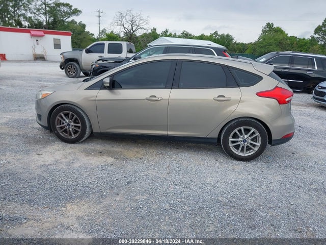 Ford FOCUS SE 2015 1FADP3K20FL238618 Image 14