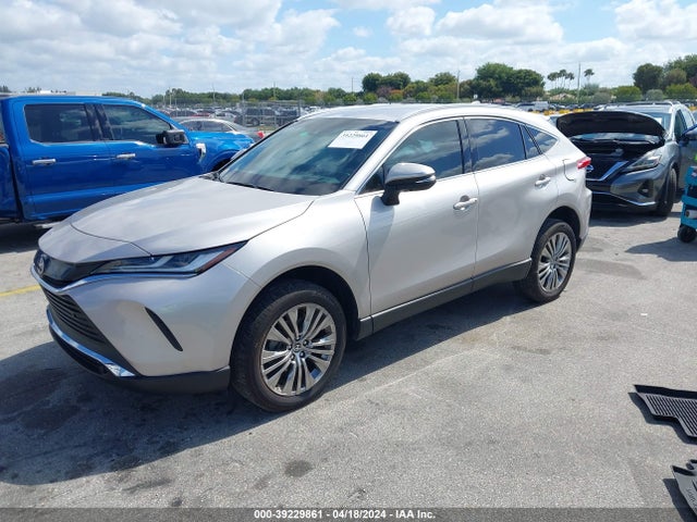 Toyota Venza Limited 2023 JTEAAAAH3PJ135341 Image 2