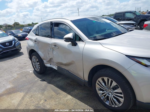 Toyota Venza Limited 2023 JTEAAAAH3PJ135341 Image 6