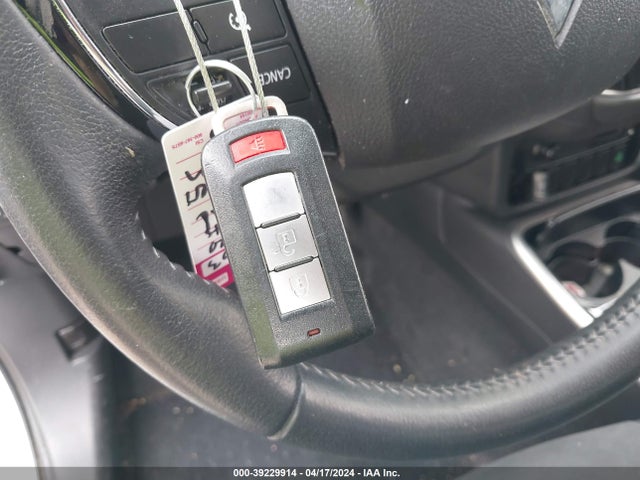 Mitsubishi Outlander Se 2.4 2020 JA4AD3A31LZ005348 Image 11