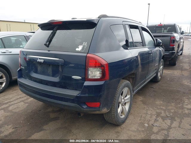 Jeep Compass Latitude 2015 1C4NJDEB7FD356726 Image 4