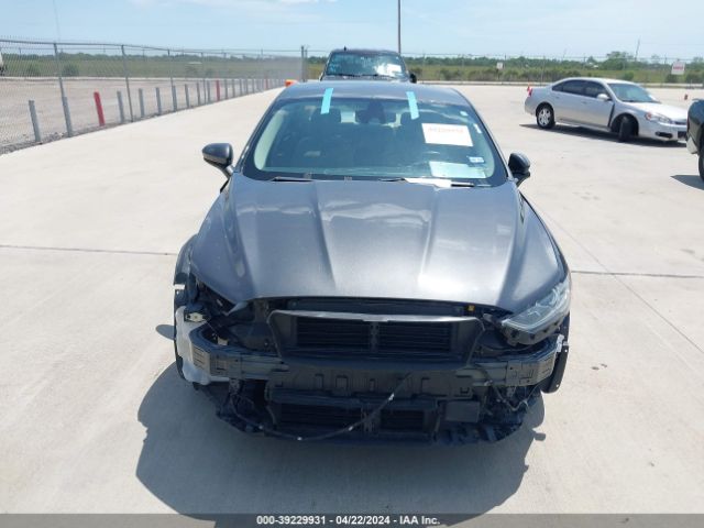 3FA6P0H71KR152031 Ford FUSION SE
