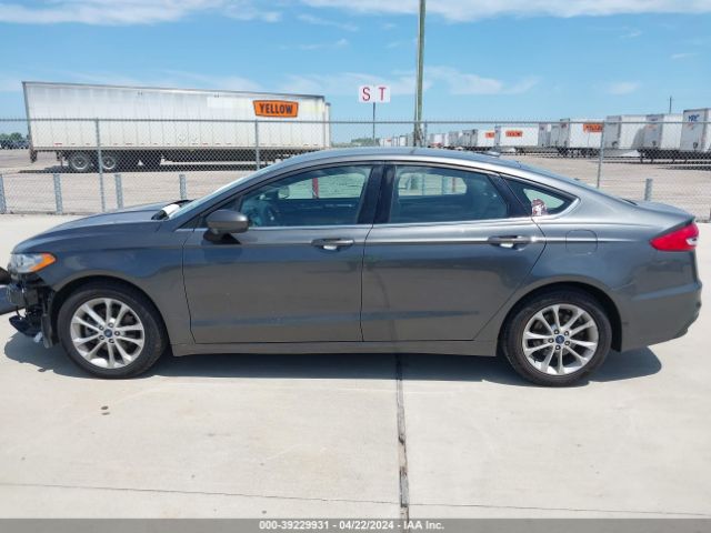 3FA6P0H71KR152031 Ford FUSION SE