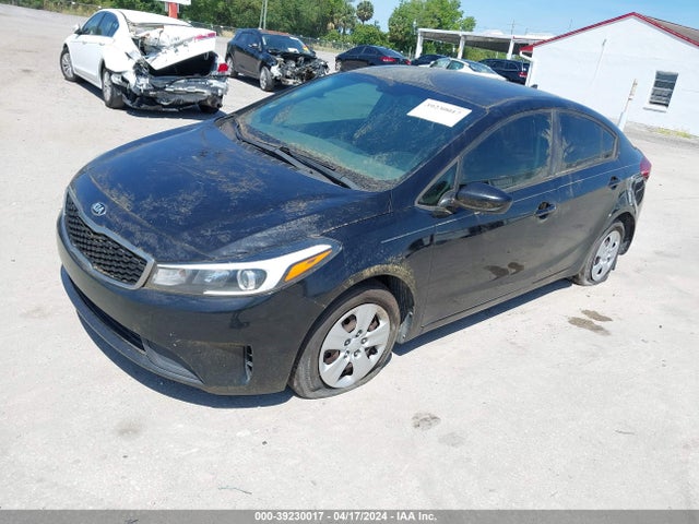 KIA FORTE LX 2017 3KPFK4A72HE018915 Image 2