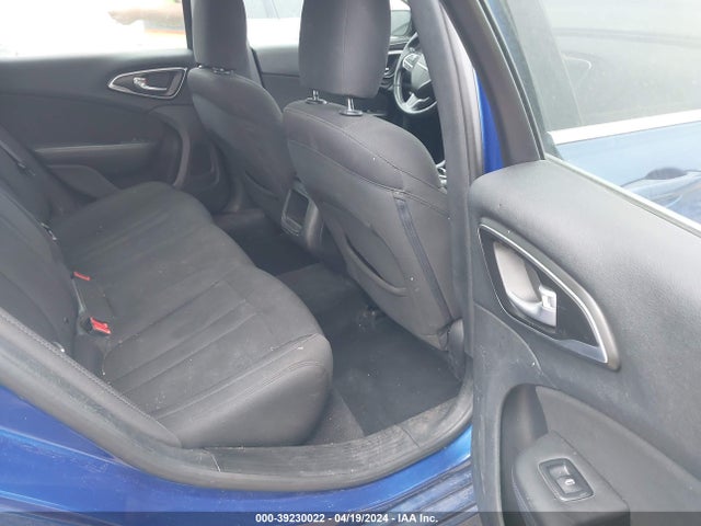 Chrysler 200 Limited 2016 1C3CCCAB3GN151213 Image 8