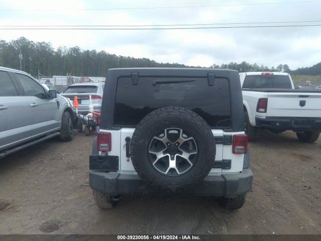 1C4BJWDG9JL854873 Jeep Wrangler Jk Unlimited Sport S 4x4