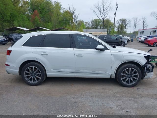 WA1LAAF70HD029081 Audi Q7 3.0t Premium