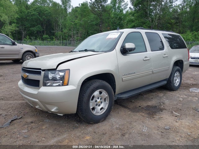 Chevrolet Suburban 1500 Lt 2014 1GNSCJE09ER241063 Image 2